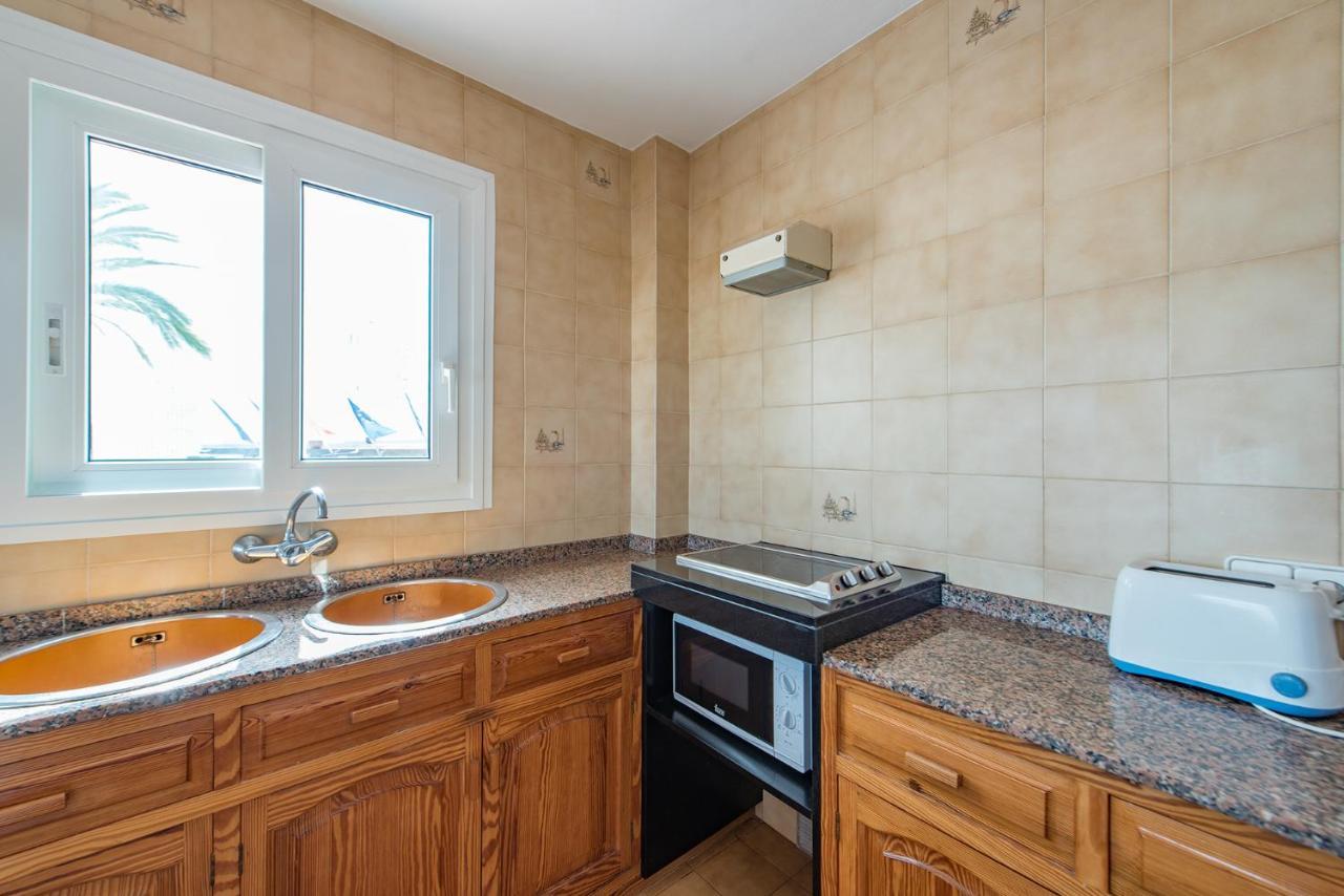 Apartamentos Es Cane Es Cana Exteriör bild
