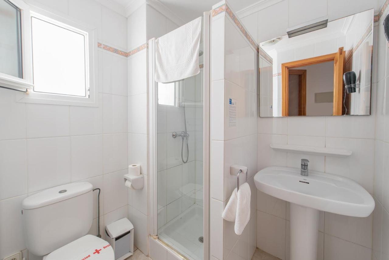 Apartamentos Es Cane Es Cana Exteriör bild