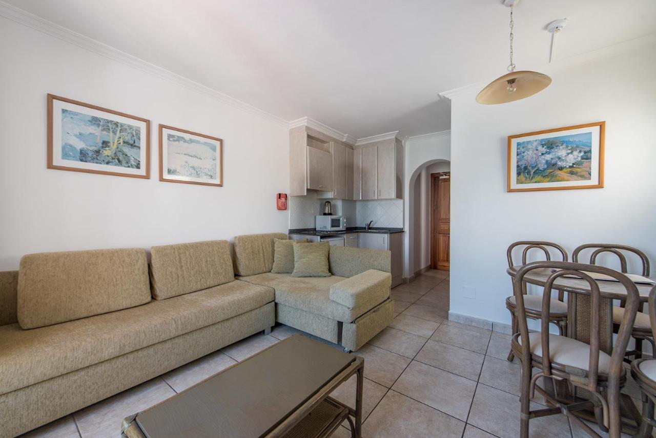 Apartamentos Es Cane Es Cana Exteriör bild