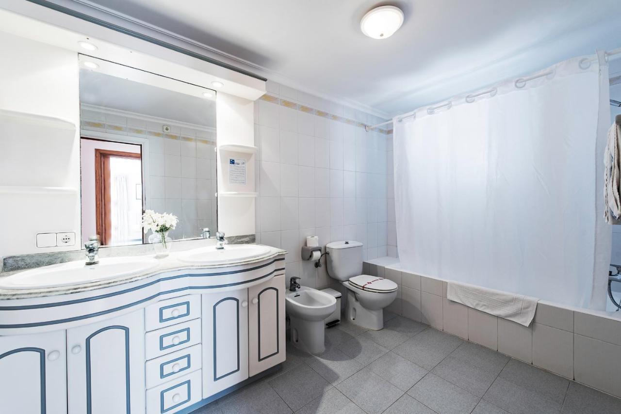 Apartamentos Es Cane Es Cana Exteriör bild